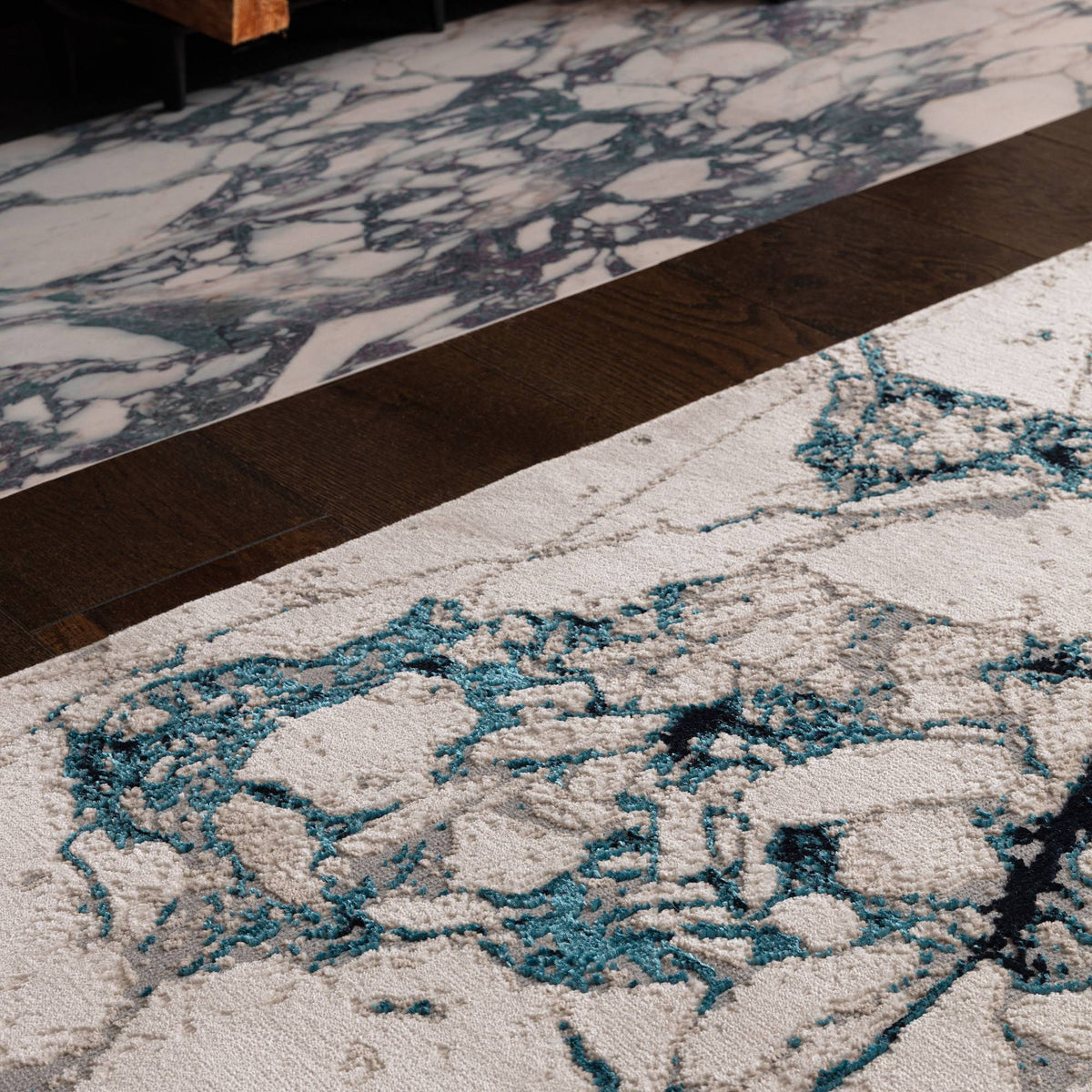 Aurora Quake Rug AU22