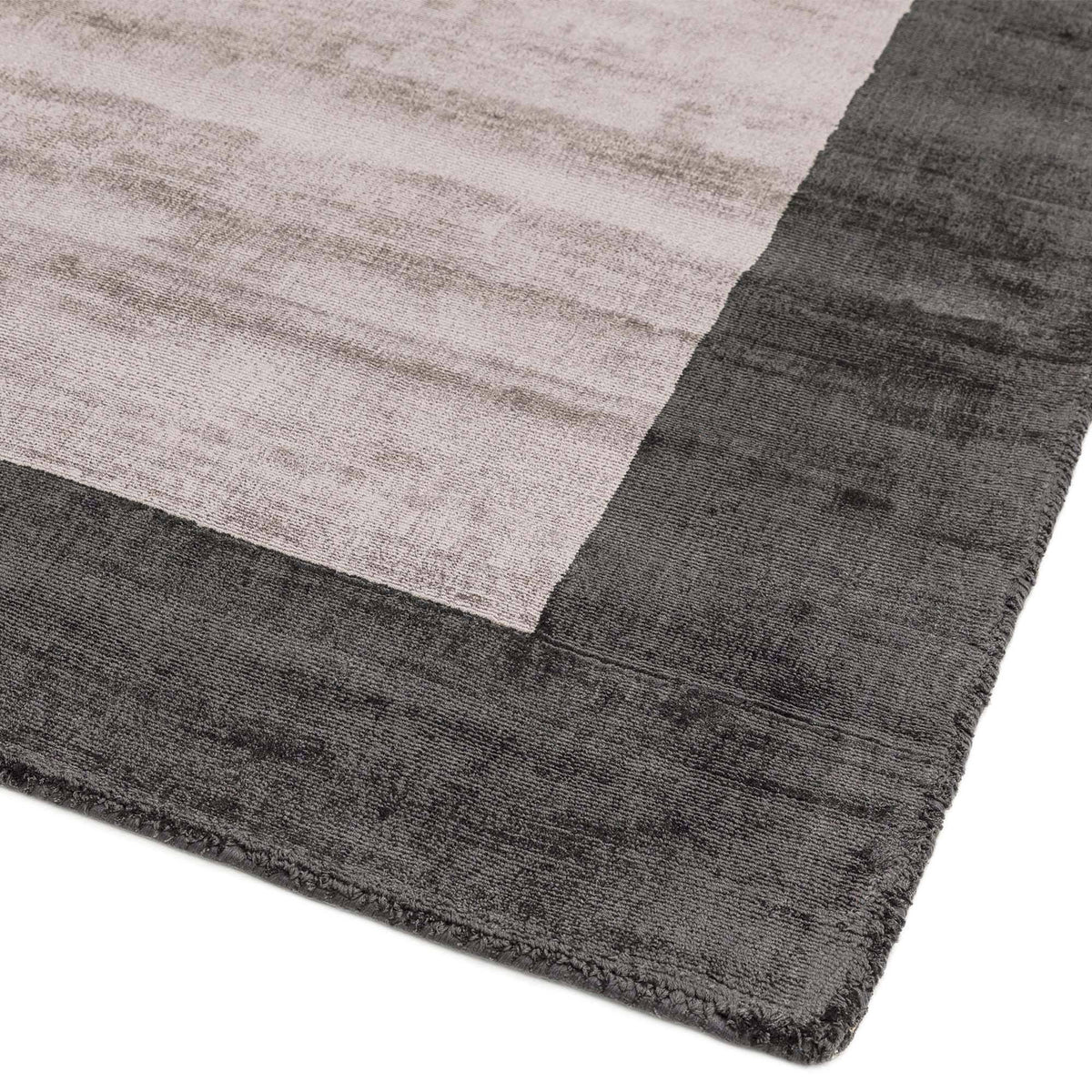 Blade Border Charcoal/Silver
