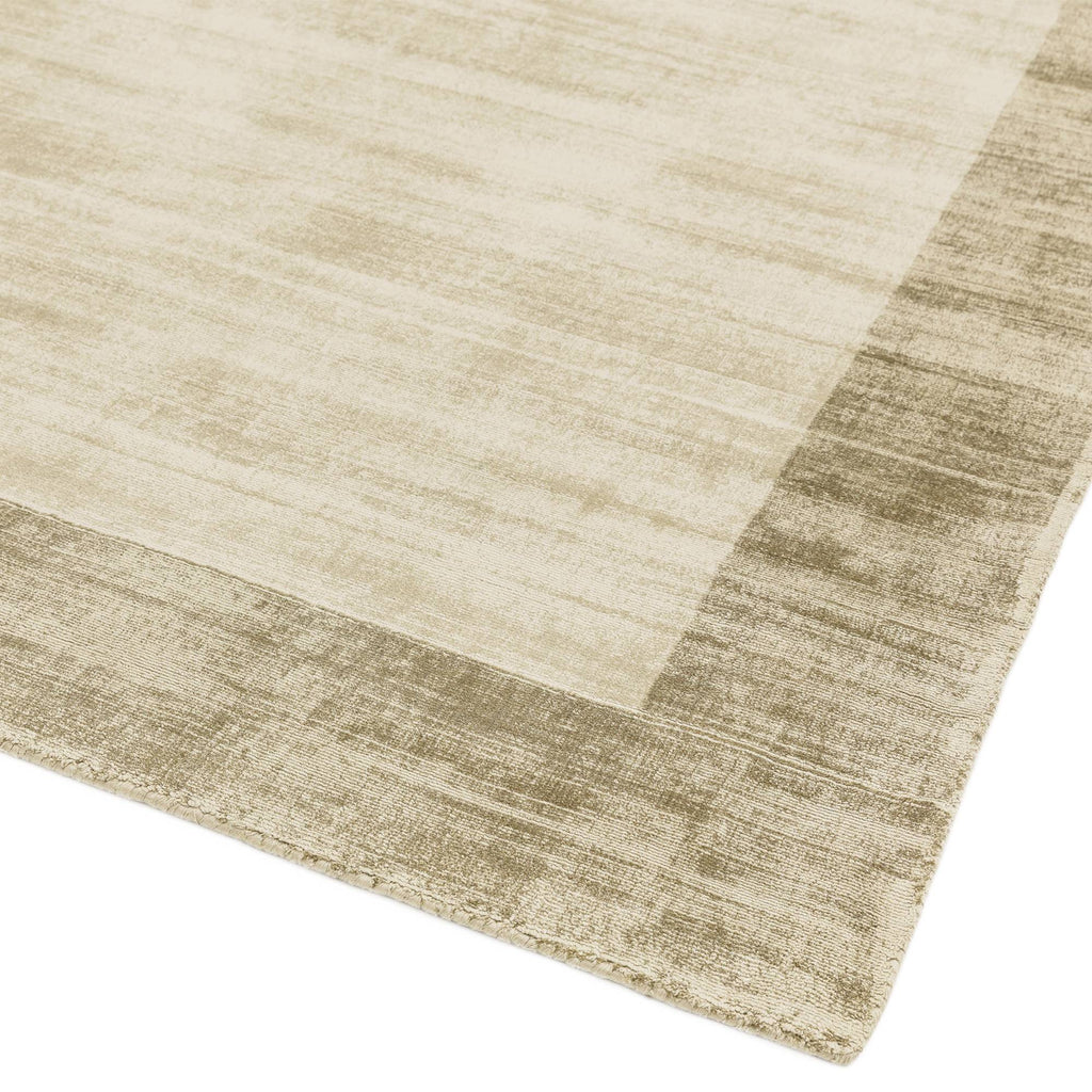 Blade Border Smoke/Putty