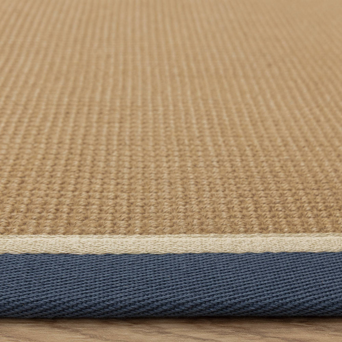 Bordo Boucle Blue Cream