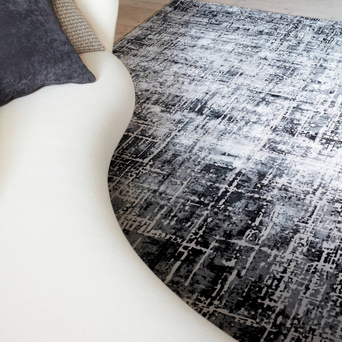 Kuza Abstract Black Rug