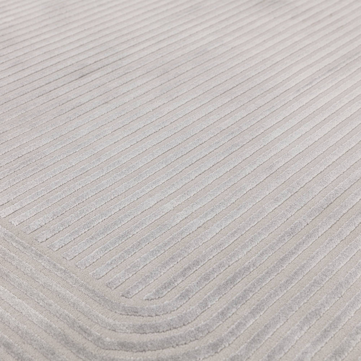 Kuza Shape Silver/Grey