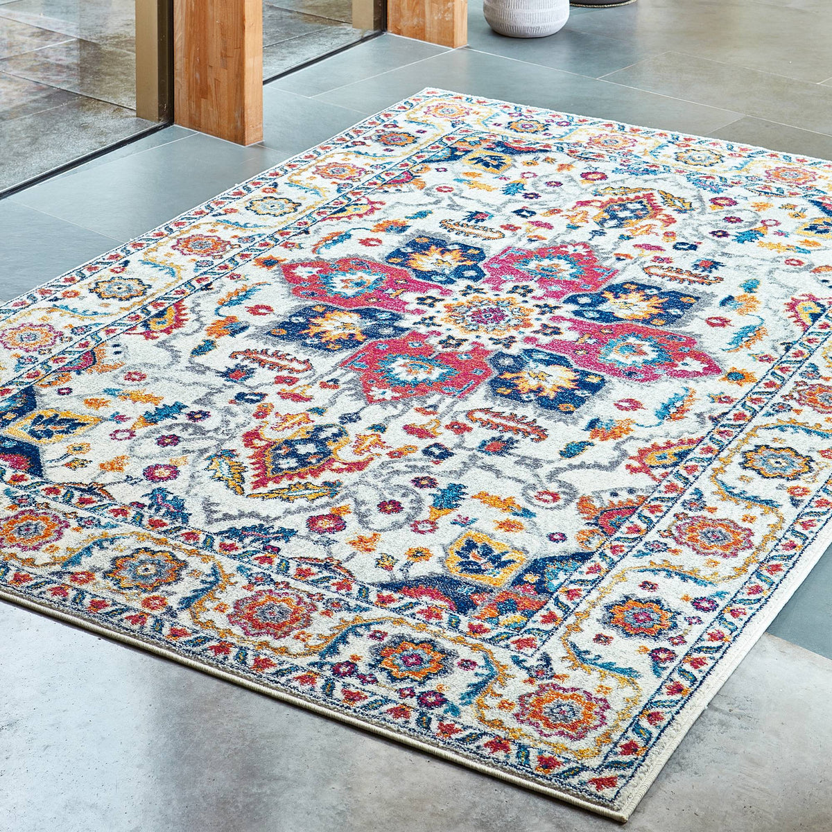 Nova NV24 Persian White Multi