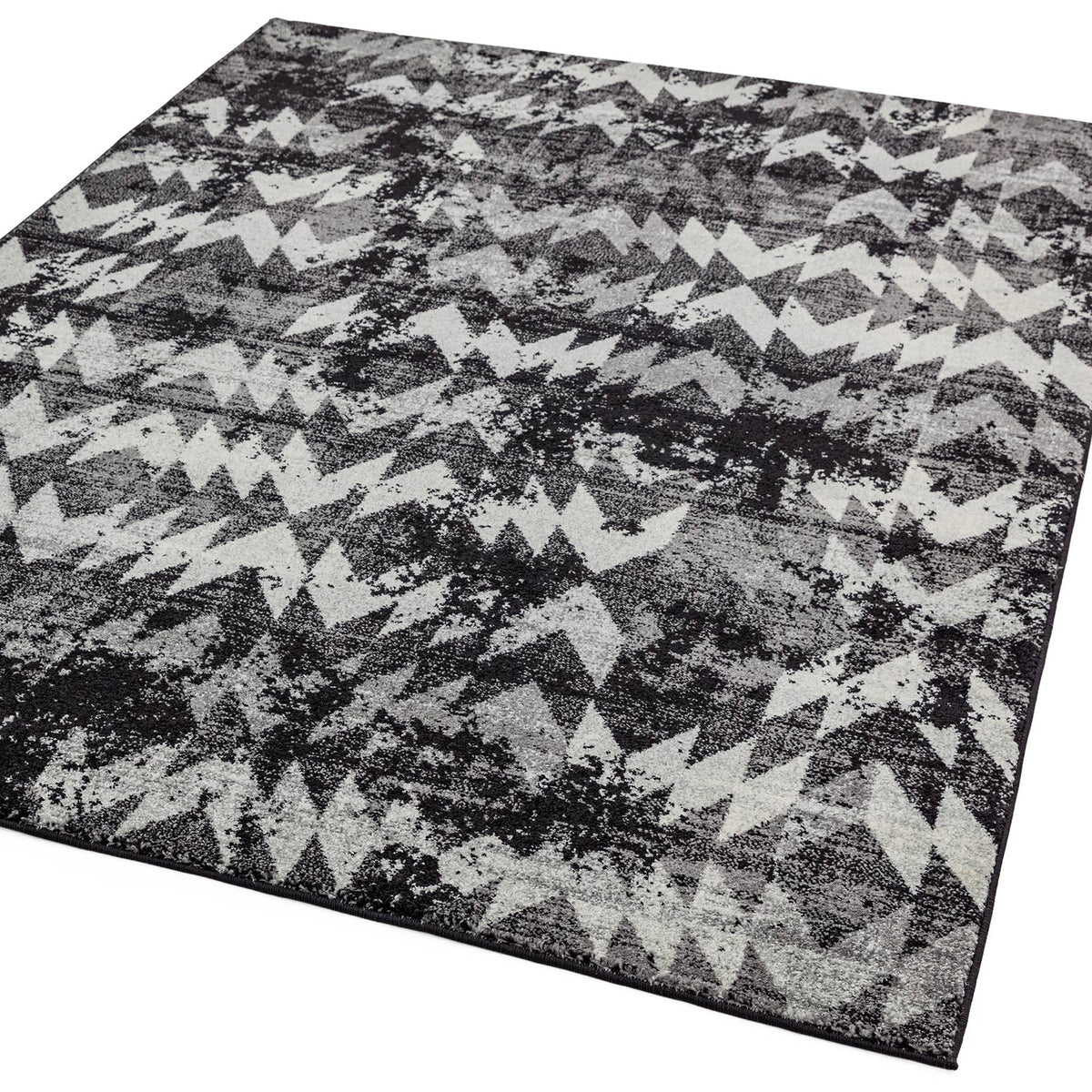 Nova NV28 Chevron Black