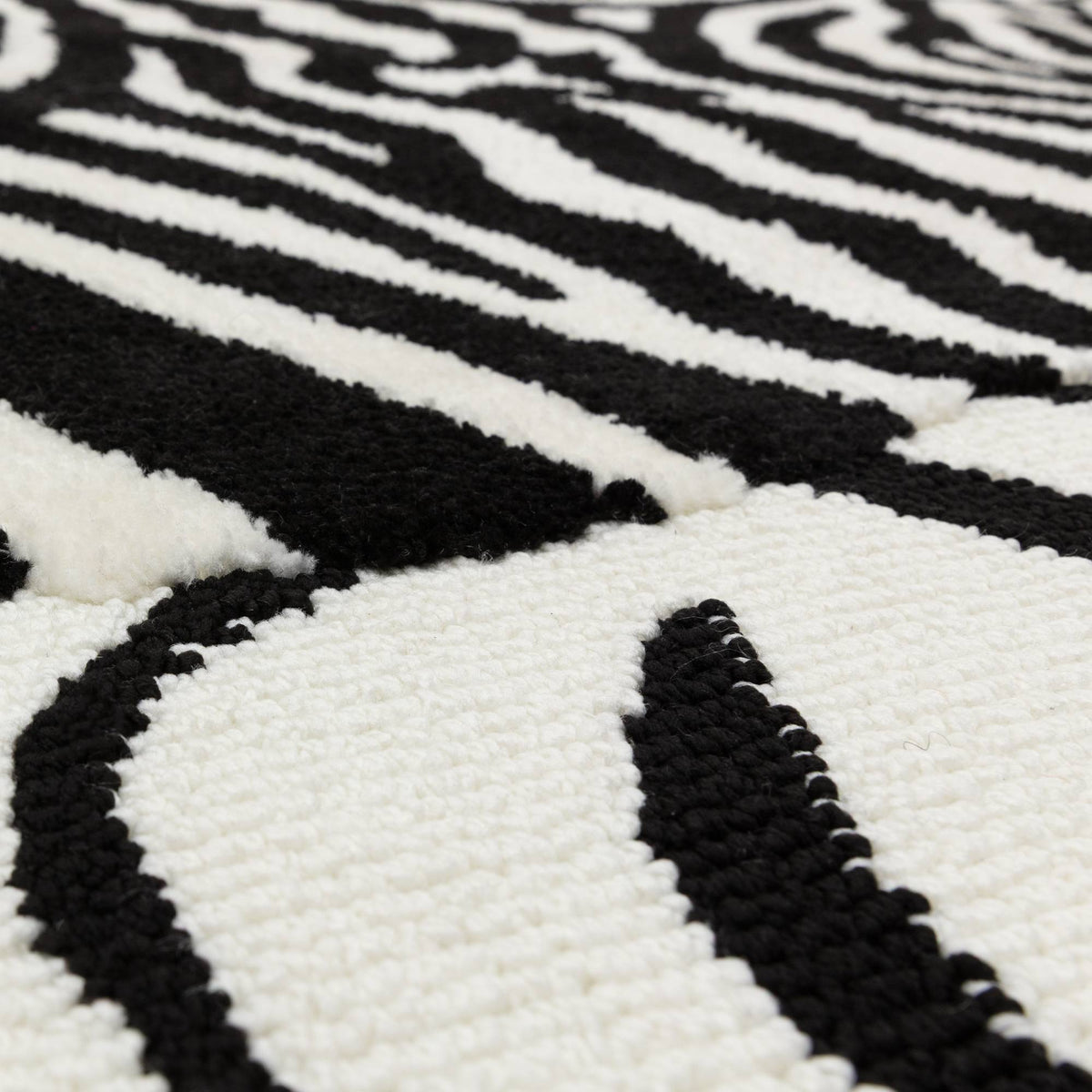Wilder Zebra Mono